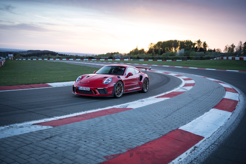 Illustration for article titled The 2019 Porsche GT3 RS Is The Exception To The Rules Of Physics